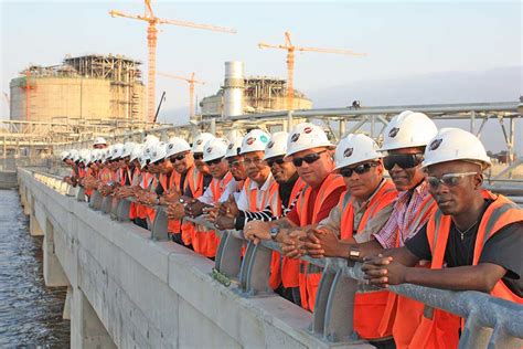 Angola LNG Construction - Gas Reserves | Bechtel