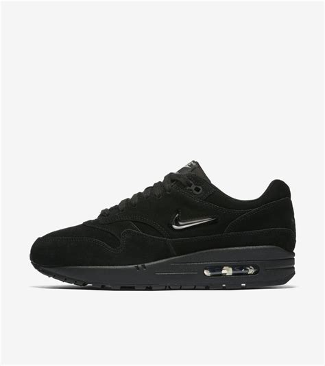 Nike Air Max 1 Premium "Preto e Prateado Metalizado" para mulher – Data ...