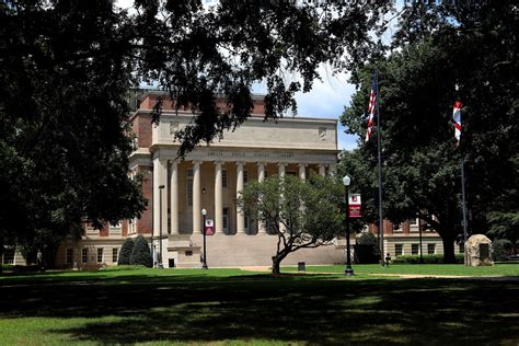 University of Alabama to Remove Confederate Army Plaques, Consider Renaming Campus Buildings ...