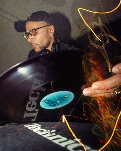 11 photos that tell the story of drum 'n' bass in the UK | Jungle music, Drum and bass, Jungle scene