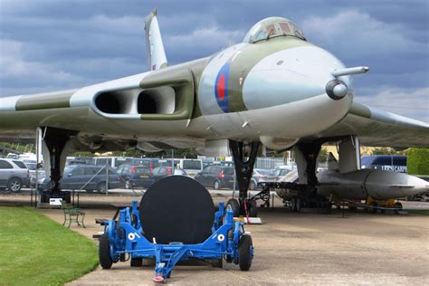 Newark Air Museum, Newark, Nottinghamshire - Vulcan XM594 (NCN ...