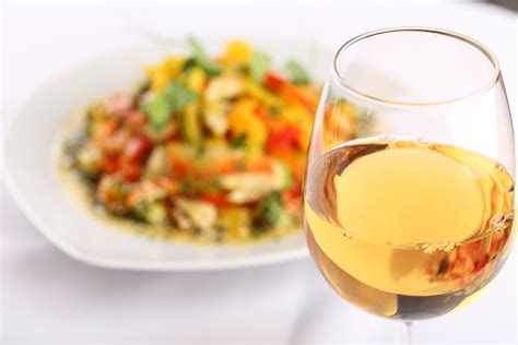 Best Food Pairing for Viognier Wine | QelviQ USA