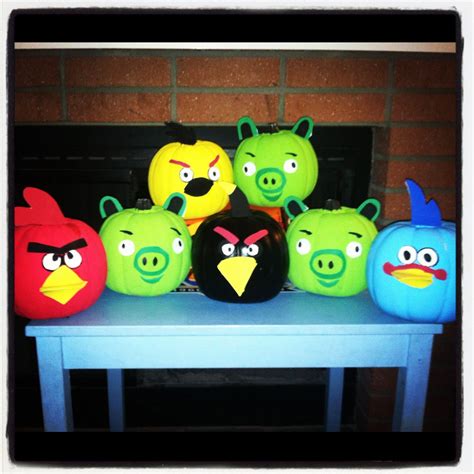 Angry Bird Pumpkins | Angry birds pumpkin, Halloween pumpkins, Fall party