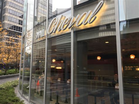 Small Cheval Opens a Downtown Burger Beacon Along the River - Eater Chicago