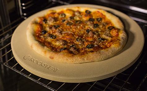 ROCKSHEAT Round Cordierite Pizza Stone 14.2"x 0.6": Amazon.ca: Home & Kitchen