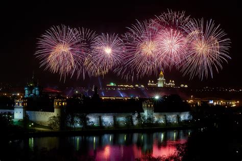 Fireworks in Moscow on Victory Day · Russia Travel Blog