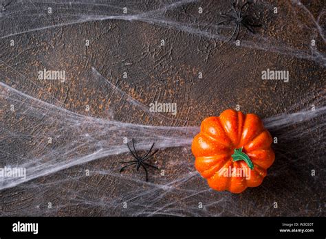 Halloween background with spider web Stock Photo - Alamy