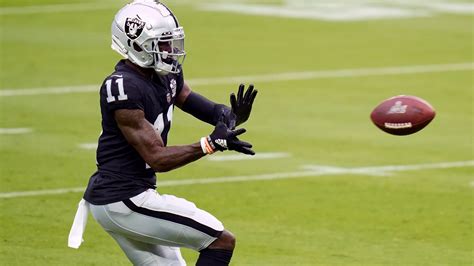 Henry Ruggs III escapes serious knee injury in NFL debut for Las Vegas Raiders