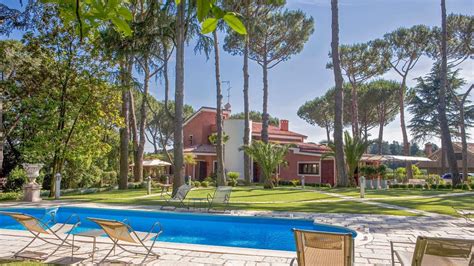 Rent a luxury villa in Italy | Villanovo