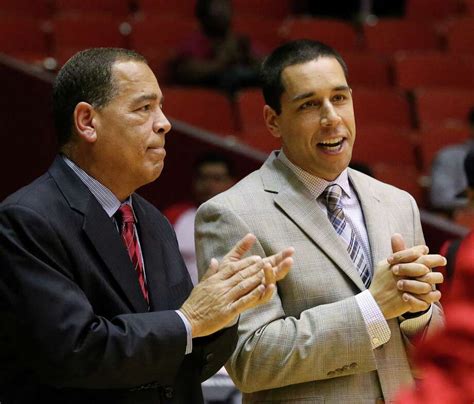 Kelvin and Kellen Sampson make coaching UH a family affair - Houston ...