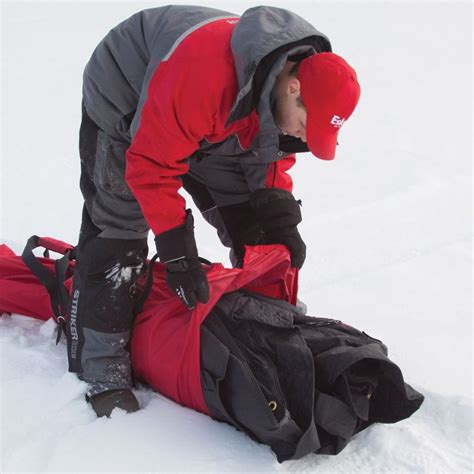 Eskimo Fatfish 949i HUB Ice Shelter - Clancy Outdoors