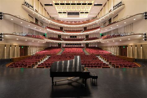 Northrop Auditorium at the University of Minnesota | HGA | Auditorium