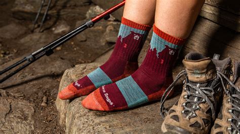 Women's Hiking Socks: Guaranteed for Life – Darn Tough