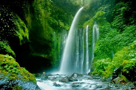 7 Air terjun cantik di lombok - Apa Aja Lah...