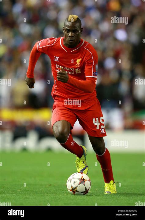 Soccer - UEFA Champions League - Group B - Liverpool v Real Madrid - Anfield Stock Photo - Alamy