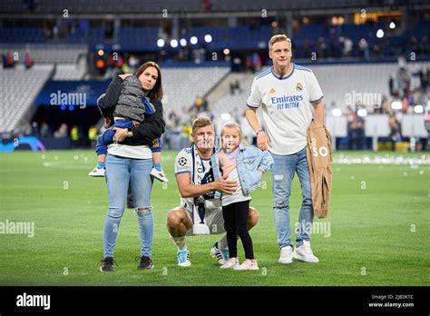 Toni KROOS (real) with family wife Jessica, baby, children, brother Felix KROOS r. Soccer ...