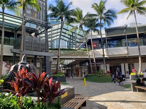 Ala Moana Center — Hawaii Currents | A Guide for Modern-Day Honolulu