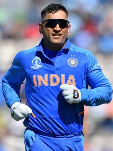 M. S. Dhoni, Mahi, Indian Former Cricketer, Captain Cool - Tourdigit