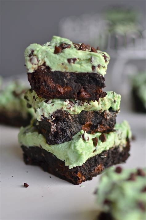 Yammie's Noshery: Mint Chocolate Chip Brownies