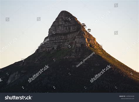 Lions Head Sunrise Captured Camps Bay Stock Photo 1435923428 | Shutterstock