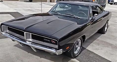 black 1969 dodge charger r/t #CoolCars #DodgeChargerclassiccars | 1969 ...