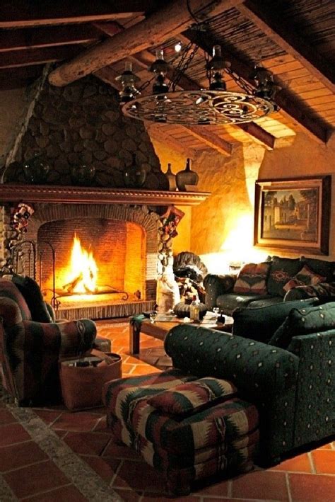 45 Romantic Rustic Living Room With Fireplace #livingroom #fireplace | Country cabin, Rustic ...