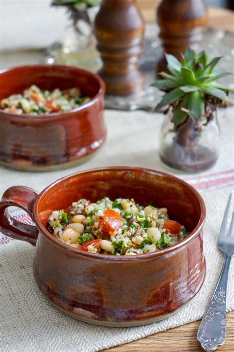 Ancient grains salad with white beans and kale