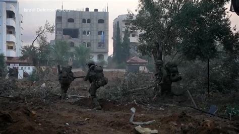 Gaza crisis worsens as battles rage on - Good Morning America