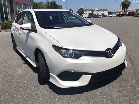 Certified Pre-Owned 2016 Scion iM Hatchback Hatchback in Valdsota #D220519B | Butler Auto Group