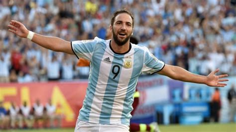 Gonzalo HIGUAIN and Javier MASCHERANO out of Argentina squad | Mundo Albiceleste