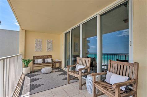 Beachfront Fort Walton Beach Condo w/ Pool Access! | Evolve