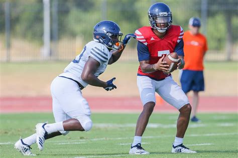 Frank Harris named starting quarterback for UTSA's opener against ...