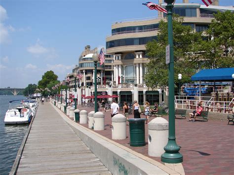 Washington Harbor: Exploring Georgetown's Waterfront