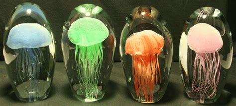 Lámparas a base de medusas
