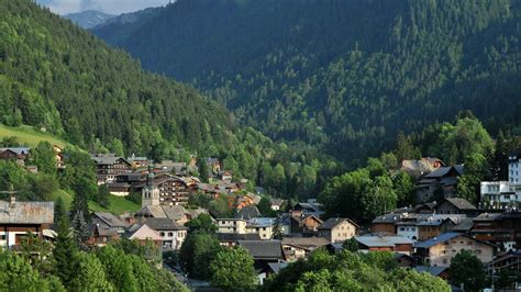 Hoteles en Morzine desde $110.675/noche - Buscar en KAYAK