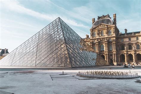 9 Amazing Paris Landmarks & How to See Them Without Crowds