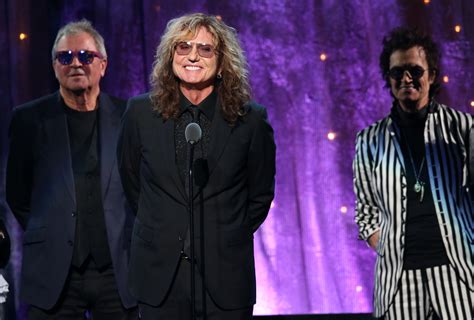 Deep Purple Inducted in Rock Hall with ‘Smoking’ 2016 Set | Best ...