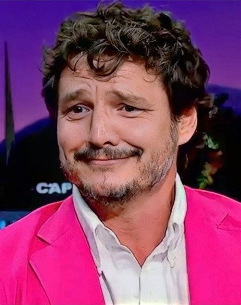 Pedro Pascal pink suit #pedropascal in 2022 | Pedro pascal, Pink suit ...