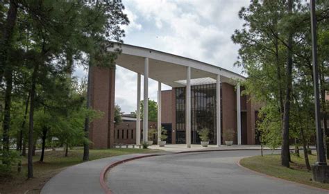 Conroe ISD students in Woodlands lead district in East Coast college ...