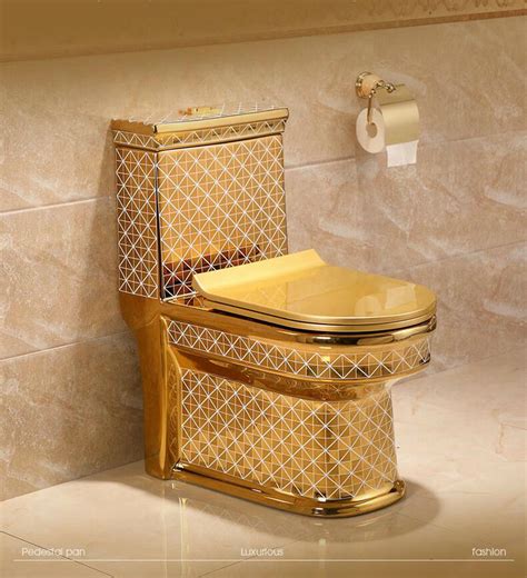 Gold Toilet With Diamonds Pattern - Royal Toiletry Global