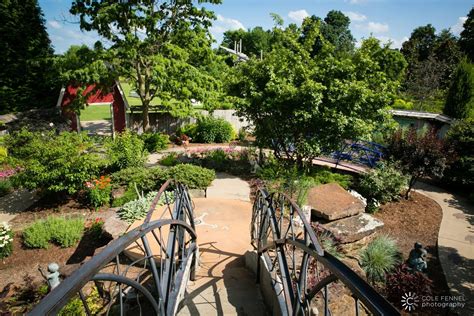 Lake Fayetteville Botanical Gardens – Beautiful Flower Arrangements and Flower Gardens