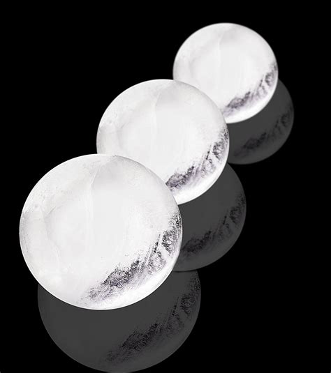 Sphere Ice Molds Silicone Ice Ball Maker Creative Round Ice Cube Ball ...