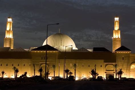 Al Rajhi Grand Mosque (Riyadh, Saudi Arabia): Hours, Address, Attraction Reviews - Tripadvisor