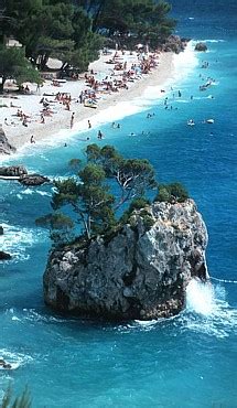 Brela Croatia - travel and accommodation guide