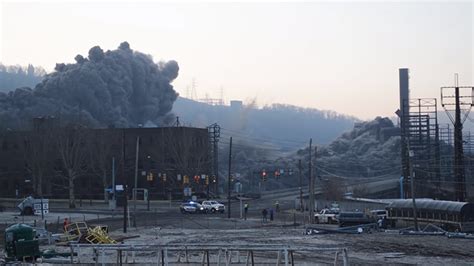 Video: Weirton, West Virginia steel mill demolished - Construction & Demolition Recycling