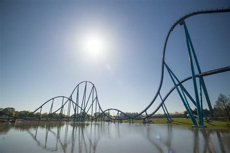 mako-roller-coaster-seaworld - Theme Park Tribune