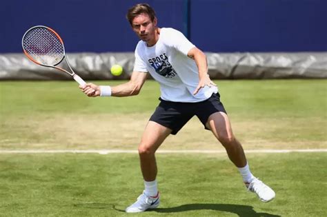 Former doubles champion earns qualification wild card at Queen's