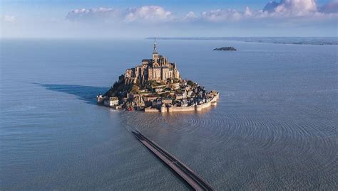 Superbe Mont Saint Michel vu de drone par Jérémie Eloy | ScanVoile