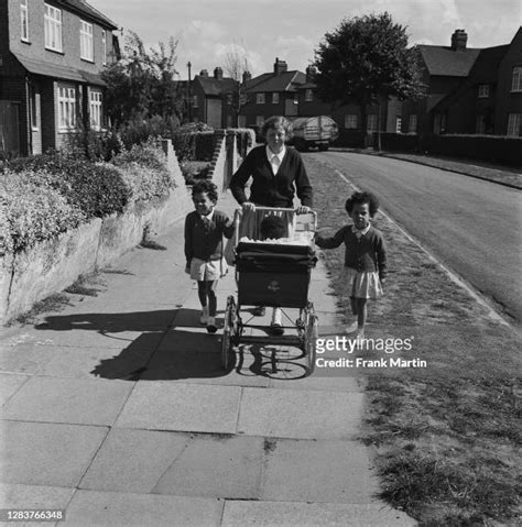 224 Joan Of Kent Photos & High Res Pictures - Getty Images