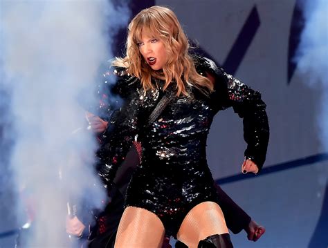 Taylor Swift’s ‘Reputation’ Stadium Tour Setlist | Us Weekly